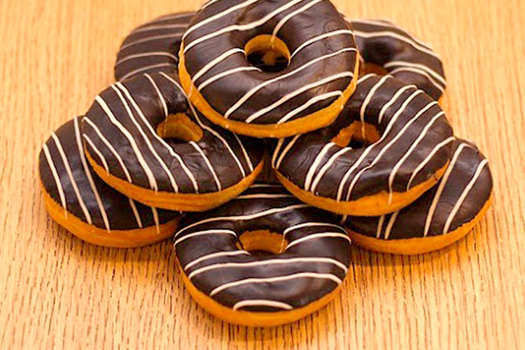Mad Over Donuts - Buy 6 Donuts and Get Extra 6 Donuts Free